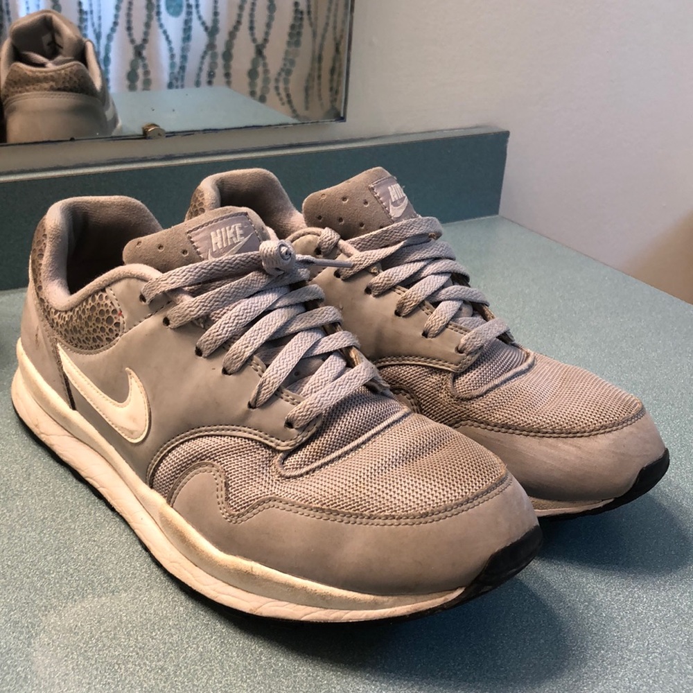 Nike Air Safari Shoes - Size 11